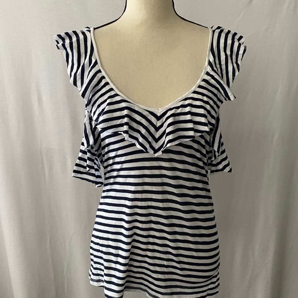 🔴 3 for $15 NWT Splendid Top
